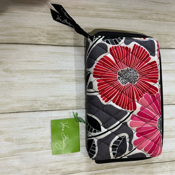 Vera Bradley Cheery Blossoms Large Quilted Laptop Messenger Bag & Wallet NWT - Picture 4 of 16